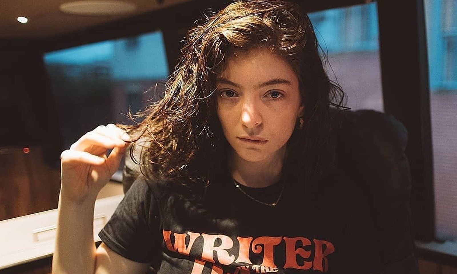 Lorde fala sobre lançamento de novo álbum: “decidi o título”