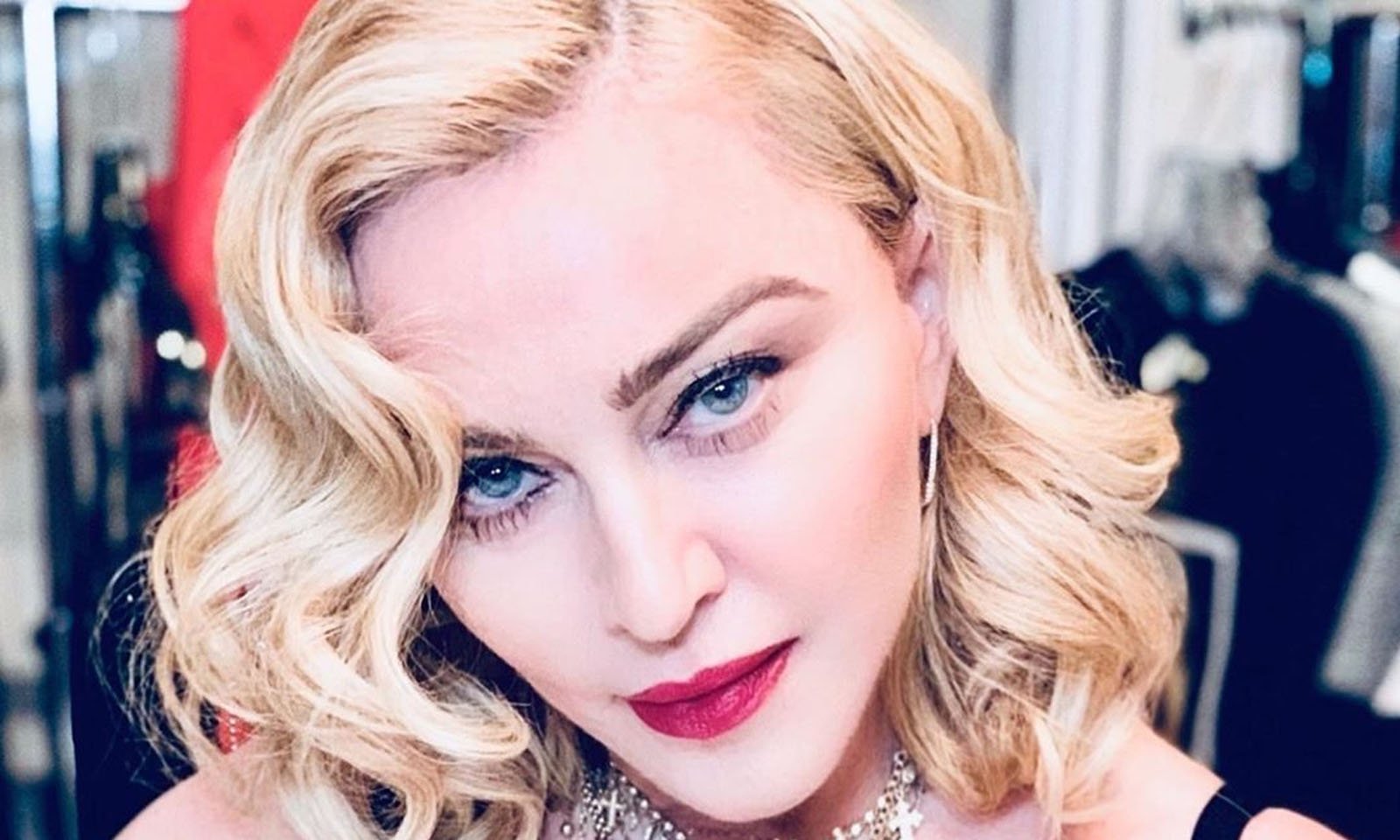 Aos 62 anos, Madonna faz primeira tatuagem para homenagear sua família