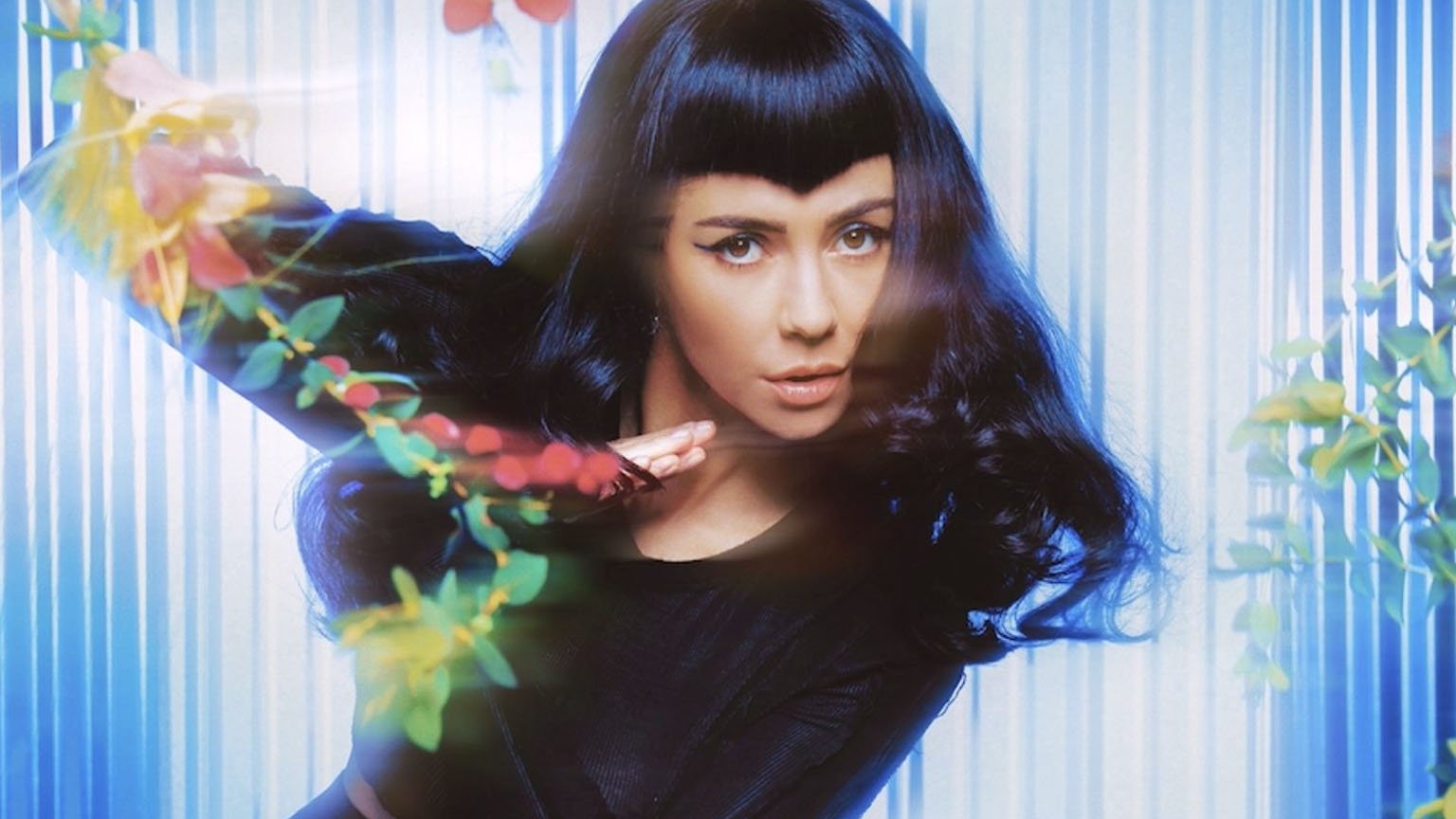 'Ancient Dreams In A Modern Land': Marina divulga título, capa e tracklist de novo álbum