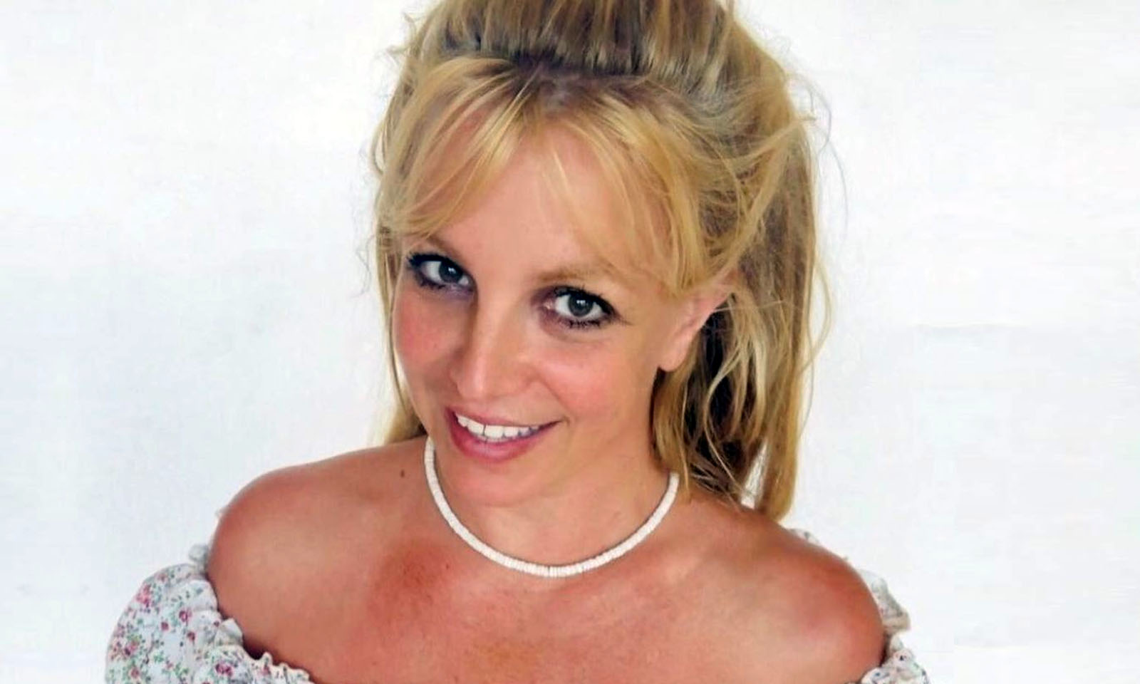Britney Spears posta vídeo para fãs: “estou muito mais feliz do que eu já estive na minha vida”