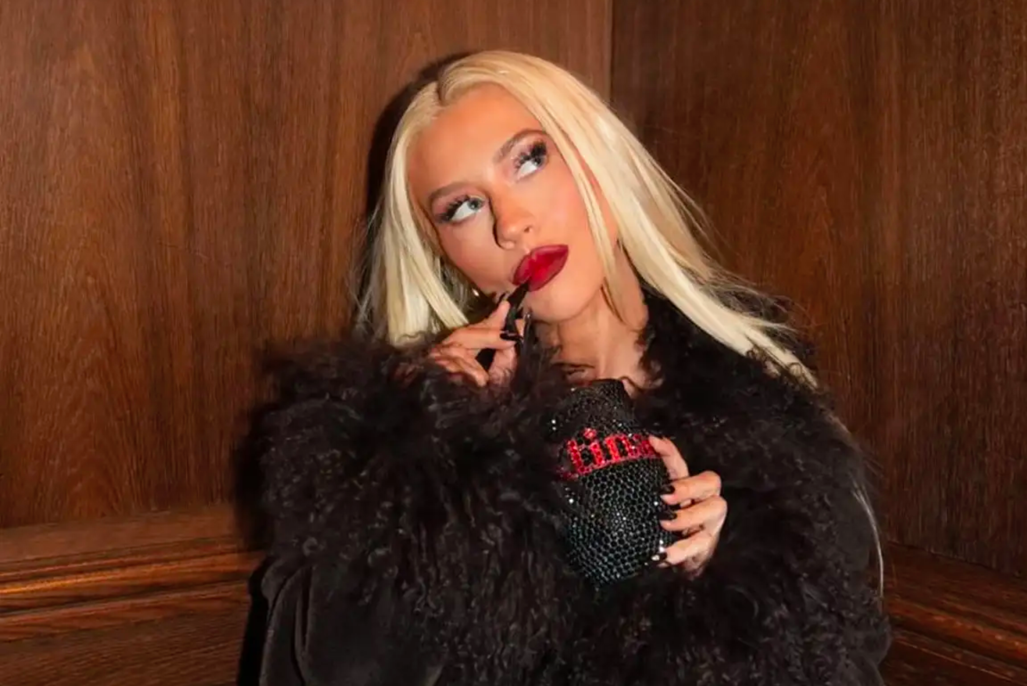 Christina Aguilera prepara surpresa para os fãs brasileiros: "Estou contando os dias para voltar e ver todos vocês"