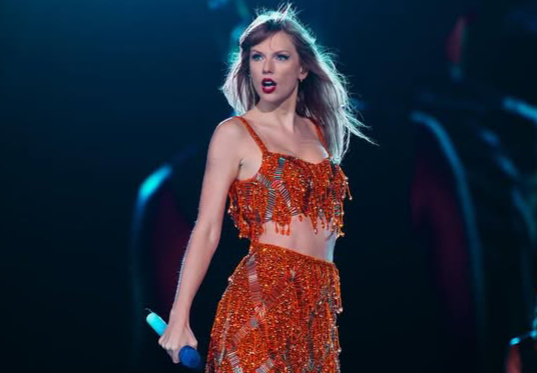 Taylor Swift pode estar preparando lançamento de novo disco, indicam fotos em laranja